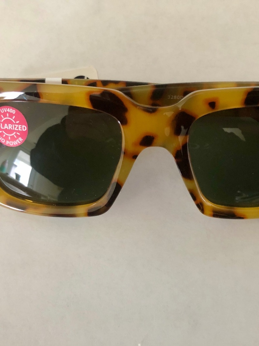 New Peepers Honey Tortoise Squarish Sunglasses‎